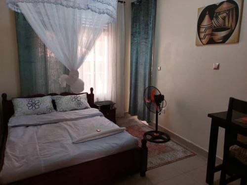 Apartamento Beautiful 4 Bedroom Home With Free Parking.