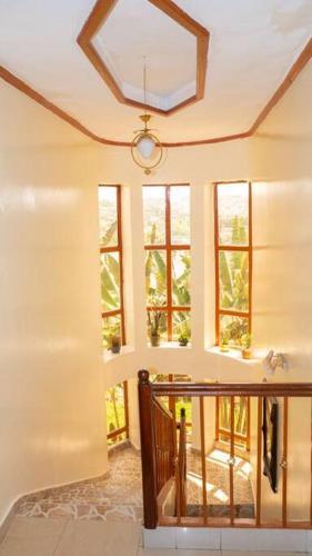 Apartamento Beautiful 4 Bedroom Home With Free Parking.