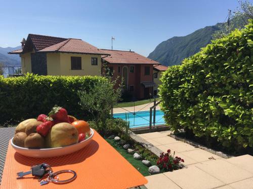 Apartamento Irina?s House With View On Like And Swimming Pool
