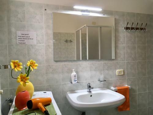 Apartamento Irina?s House With View On Like And Swimming Pool