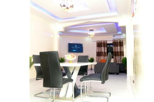 Apartamento Spacious Flat With 3 Queen Beds Near Dakar Center