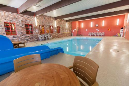 Hotel Best Canadian Motor Inns-lloydminster
