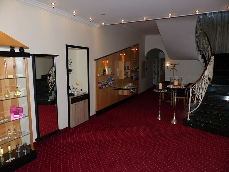 City Hotel Deutsches Haus