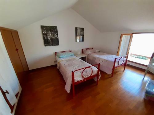 Apartamento S256 - Sirolo, Comodo Trilocale In Centro