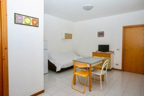 Apartamento S75 - Sirolo, Bilocale Con Giardino In Centro