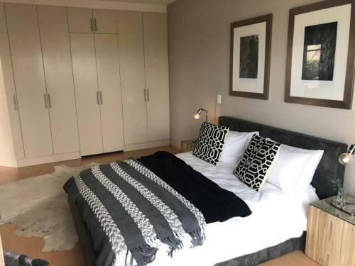 Oceanfront Apartment Overlooking The Atlantic