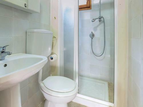 Snug Mobile Home In Sorso With Garden