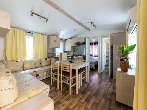 Amazing Mobile Home In Sorso With Garden