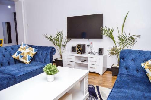 Jacky's Fully Furnished Apartments