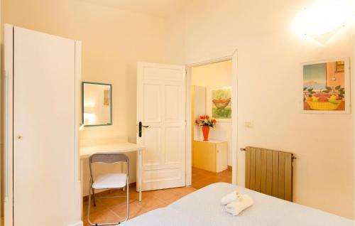Nice Home In Staletti With Jacuzzi, Sauna And 4 Bedrooms