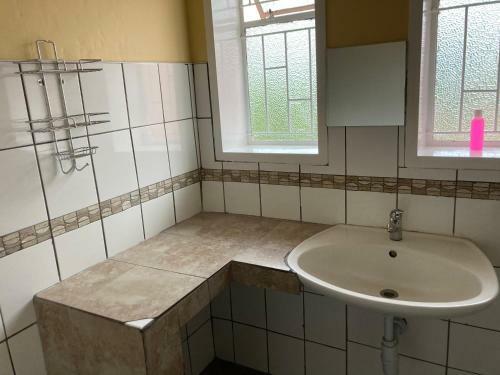 Hostal Ramblers Self Catering, Simple Accommodation, No Television, No Air Conditioning, No Swimming Pool