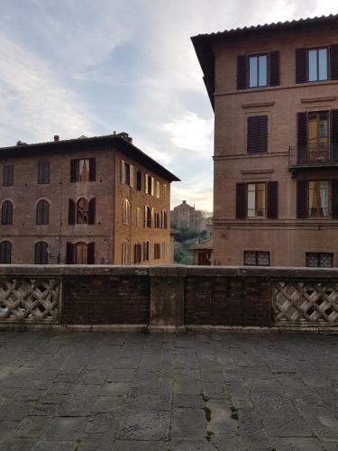 Sunflower Apartment Via San Martino Siena