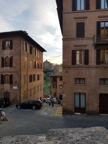 Sunflower Apartment Via San Martino Siena