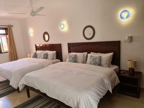 Ocean Front Apartments At La Mera