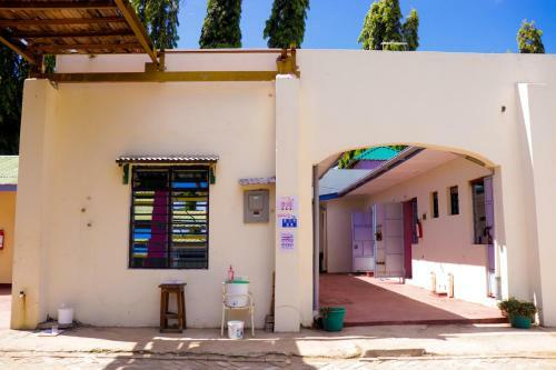 Hotel Cs Guest House And Apartment