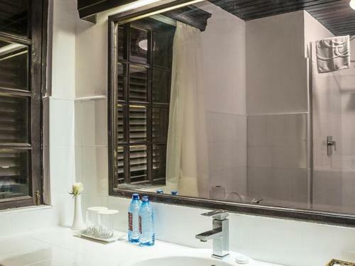 Hostal Room In Bb - Prideinn Flamingo Beach Resort Spa