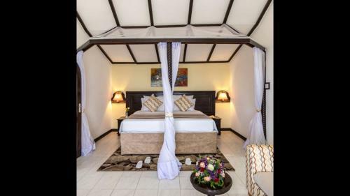 Hostal Room In Bb - Prideinn Flamingo Beach Resort Spa