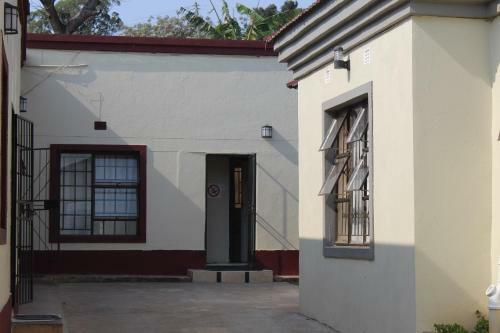 Hostal Diplomat Lodge