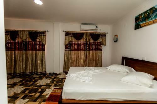 Hn City Center Hotel