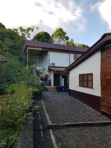 Hostal Mini-quinta Guesthouse