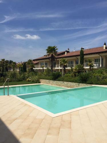 Luxury Apartments Beauty Gardens