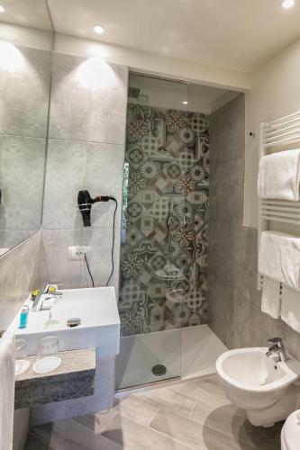 Hostal San Lorenzo Apartments