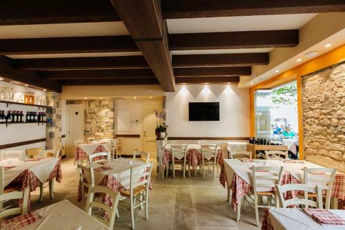 Hostal San Lorenzo Apartments