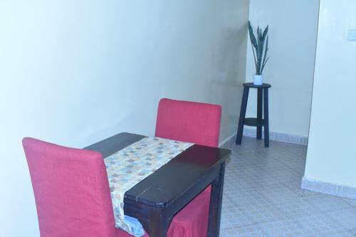 Zawadi's Two Bedroom Apartment Ruaka