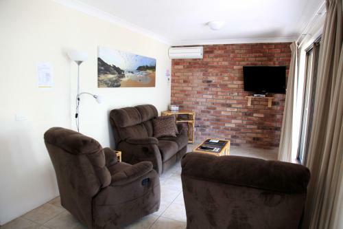 Beach House Holiday Apartments
