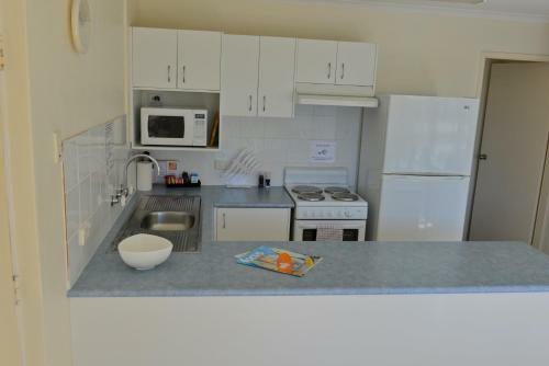 Beach House Holiday Apartments