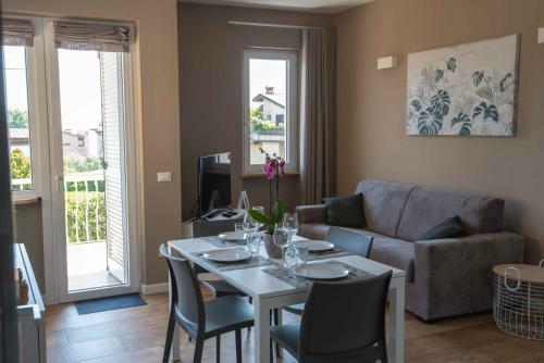 Sirmio Apartments - Narnia Stay