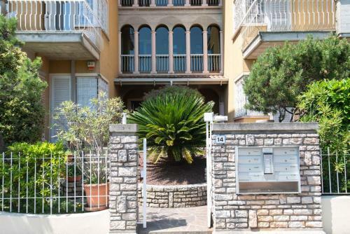 Sirmio Apartments - Narnia Stay