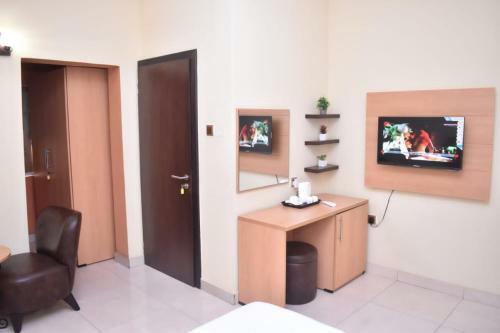 Hotel Ayaakaje Guest House
