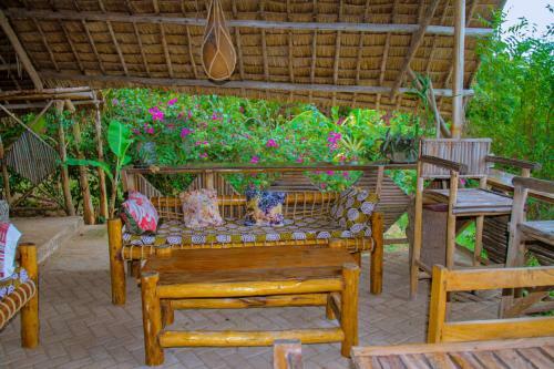 Bed & Breakfast Mikoko Beach Lodge