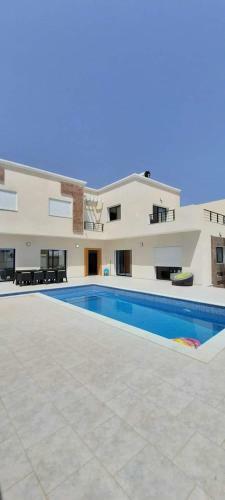 Villa Avec Piscine Priv�e 5 Chambres 184
