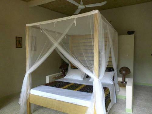 Bed & Breakfast B & B Teranga Warang