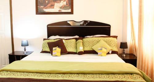 Golden Coast Hotel