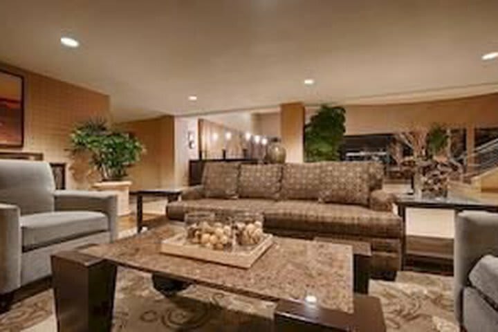Best Western Plus Bayside Hotel