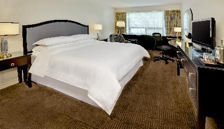 Sheraton Montreal Airport Hotel