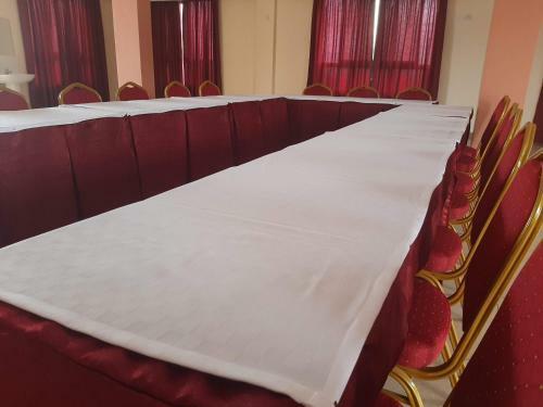 Kilimani Breeze Hotel