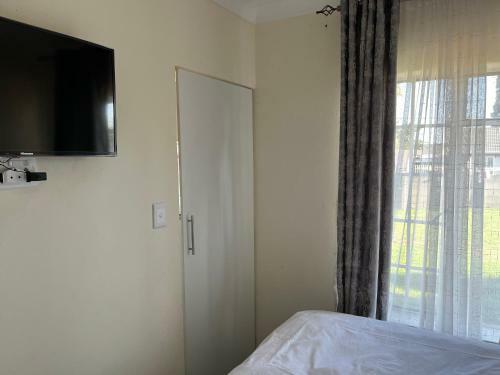 House 210 Holiday Rentals