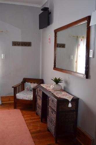 Hostal Sondela Bed & Breakfast