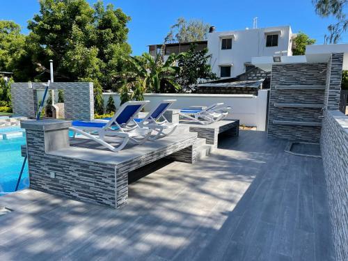 Modern 5-bedroom Villa With Pool, (a Kids Heaven).
