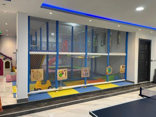 Modern 5-bedroom Villa With Pool, (a Kids Heaven).