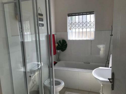 Amani Luxury Airbnb Near The Beach