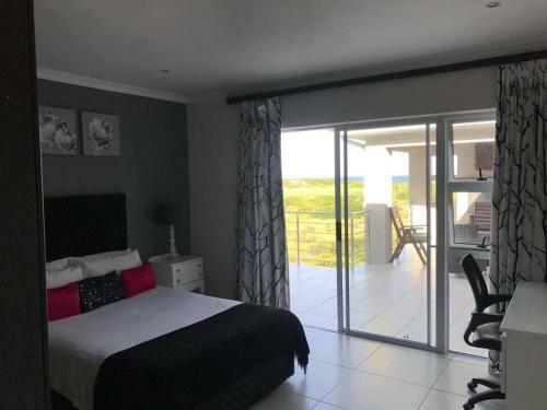 Amani Luxury Airbnb Near The Beach