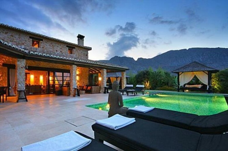 Villa Los Drossos 10 Pax