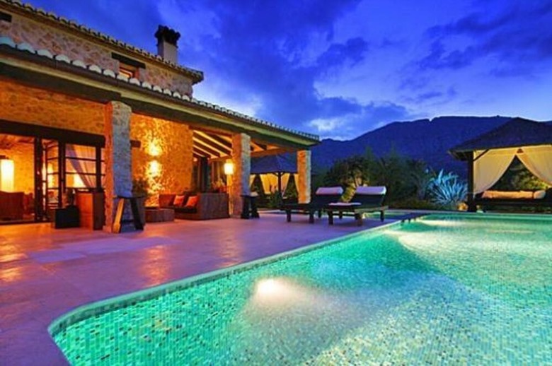 Villa Los Drossos 10 Pax