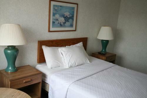 Motel Cape Breton Causeway Inn