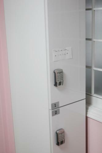 Hostal Geranium Ladies Guesthouse